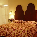 Hotel Iberia Plaza Mayor Caces