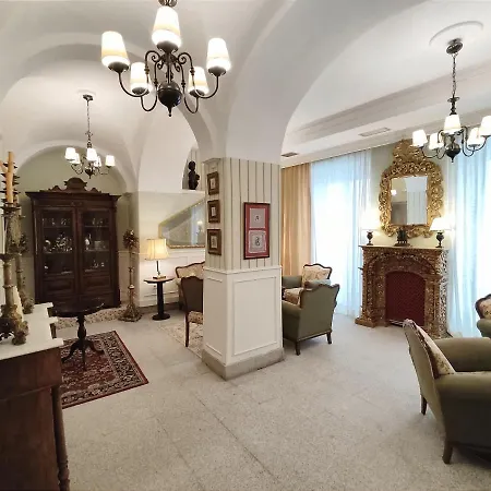 イベリア プラザ マヨール * Caces