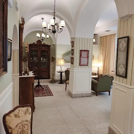 Iberia Plaza Mayor Caceres