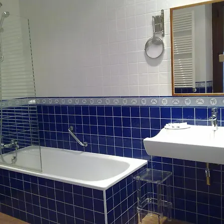 イベリア プラザ マヨール Caces