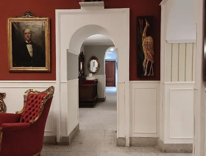 伊比利亚市政广场酒店 * Caces