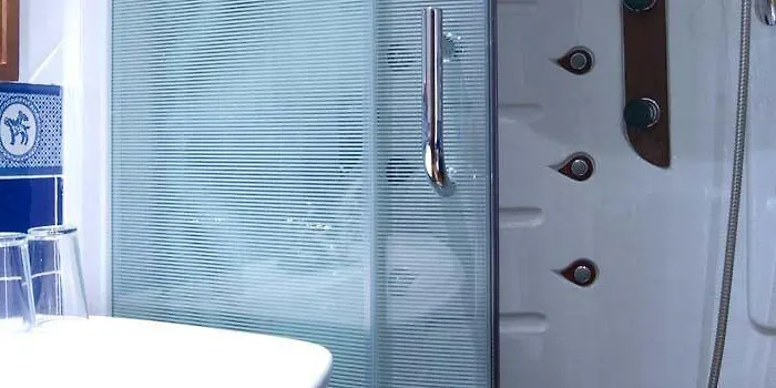 伊比利亚市政广场酒店 酒店 *